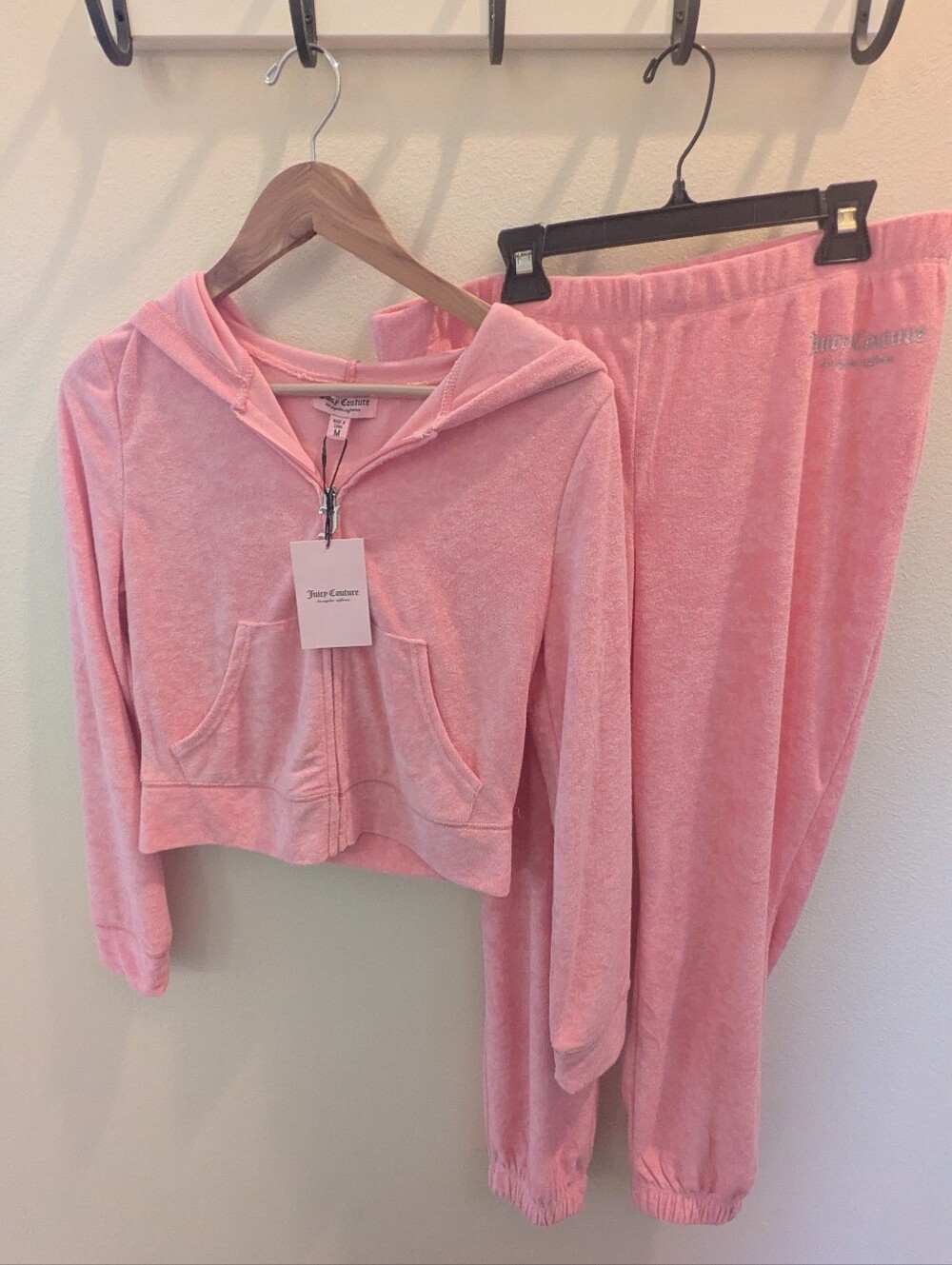NWT Juicy Couture Pink Terry Cloth Tracksuit Set - Cropped Hoodie & Joggers  L